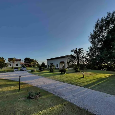 Casale Country Chic- Sabaudia Pousada *